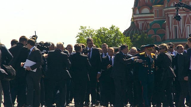 Сила есть, ума не надо: Путин спас ветерана от рук своих телохранителей (видео)