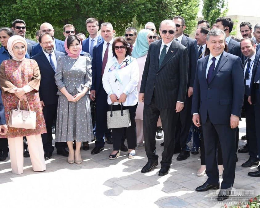 Mirziyoyev va Erdo‘g‘an Bahouddin Naqshband maqbarasiga tashrif buyurdi