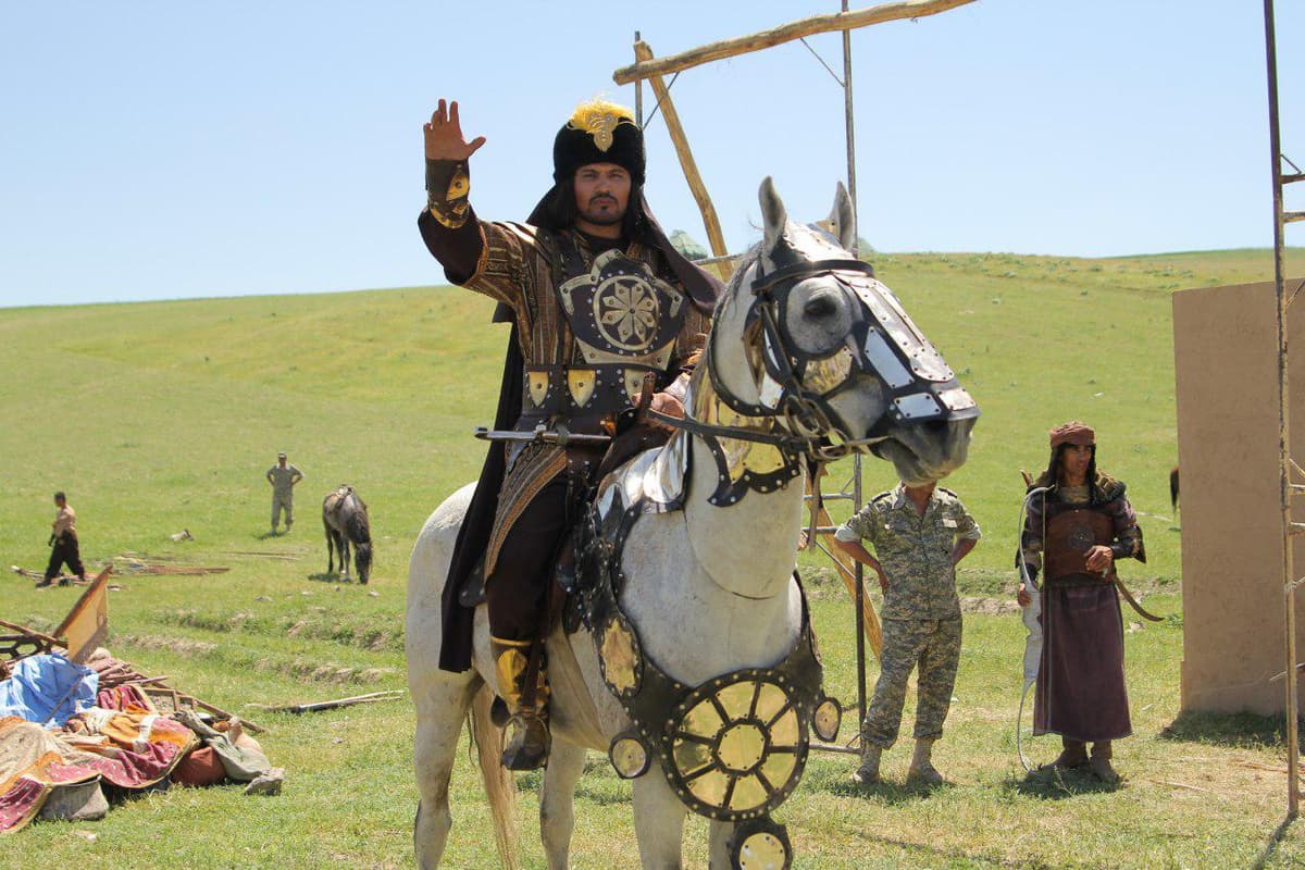 "Kim yurtdan yovni quvsa, mendurman o‘shal!"
