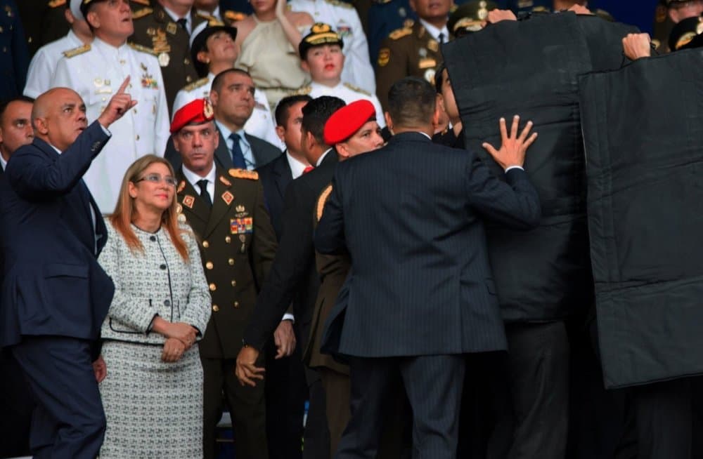 Venesuelada jurnalistlarga «ov» e'lon qilindi. O‘nlab jurnalistlar suiqasd tufayli qo‘lga olindi