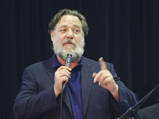 Rassel Krou "Ajrim san'ati" kimoshdi savdosida mo‘maygina daromad ishlab oldi