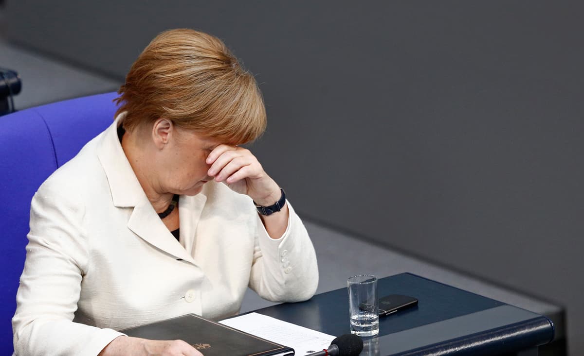 Merkel ustidan sudga murojaat qilindi