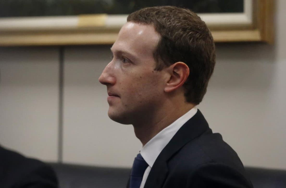 Глава Facebook дал показания в конгрессе США. О чем говорили?