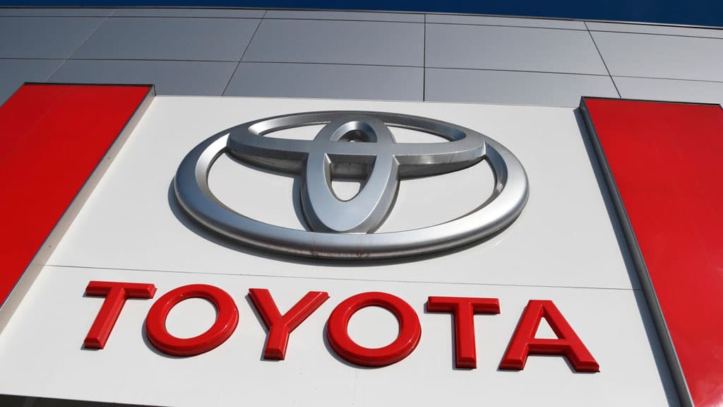 Toyota nosozlik tufayli 1,6 mln avtomobilini qaytarib olmoqda