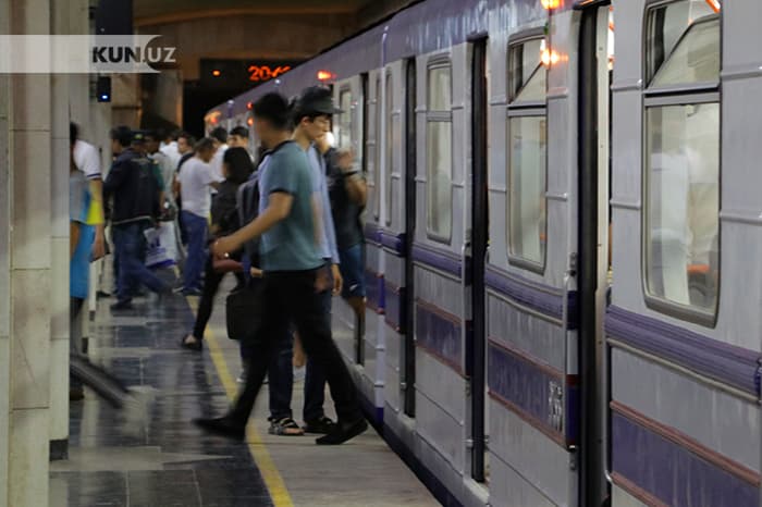 Toshkent metrosida 67 yoshli fuqaro relslarga tushib ketdi