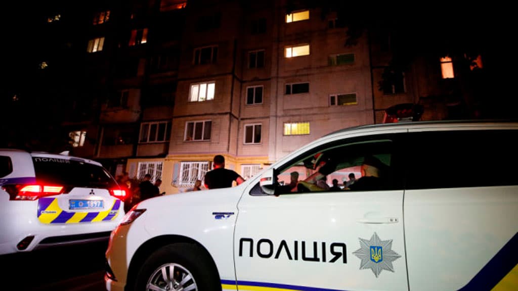 Собиқ боксчи бир зарба билан Порошенкони қўриқлаш хизмати ходимини ўлдириб қўйди