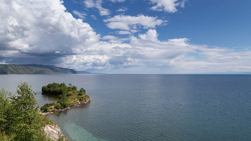 Baykal tubida millionlab tonna neft aniqlandi