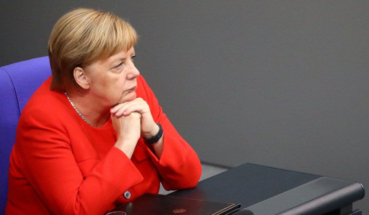 Bild: nemislarning aksariyati Merkel iste'fosini xohlashmoqda