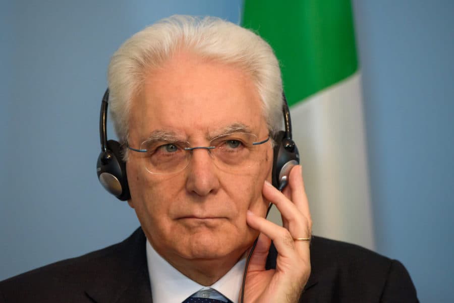 Italiya prezidenti migrantlarni qullar deb atadi