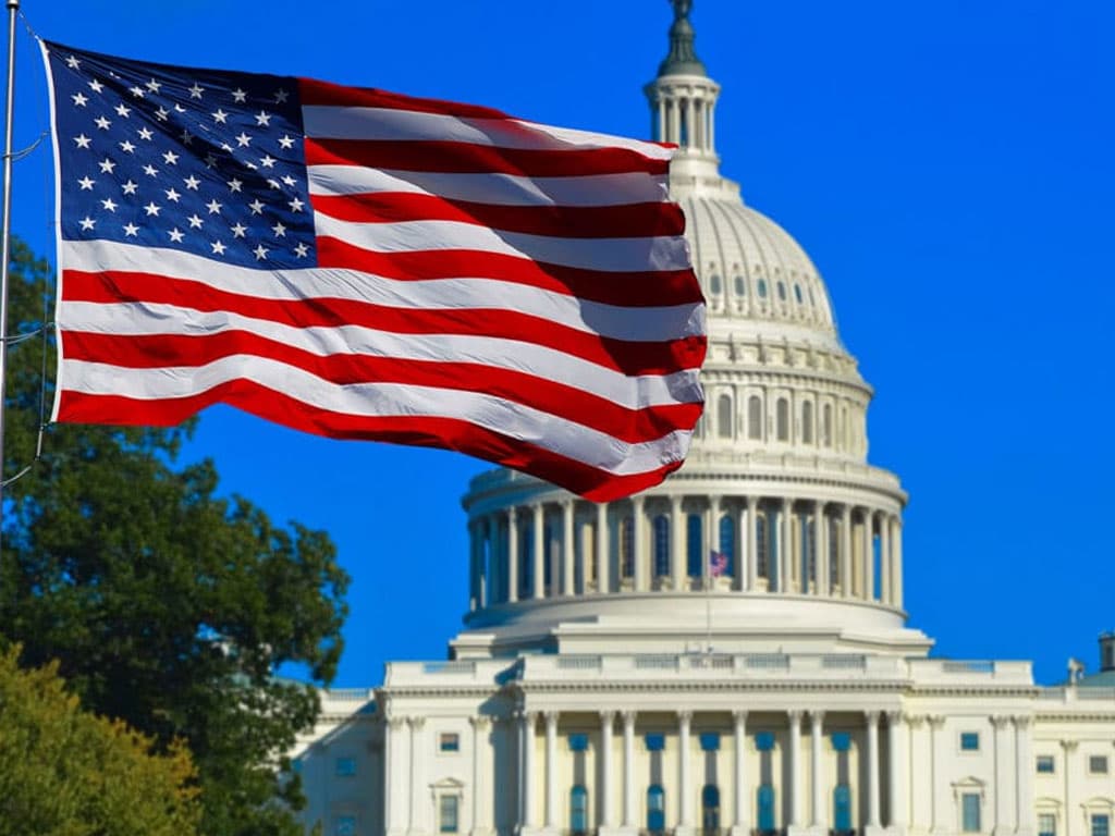 Законодатели США думают над санкциями в отношении госдолга РФ, олигархов
