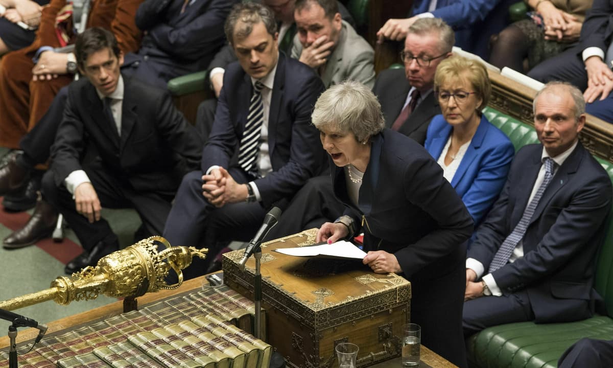 Парламент Великобритании отверг план Мэй по выходу из ЕС