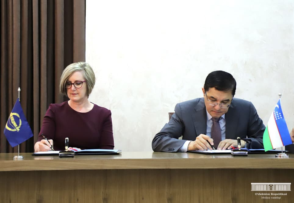 Moliya vazirligi va OTB 300 mln dollar miqdorida zayom bitimini imzoladi. Pullar nimaga yo‘naltiriladi?