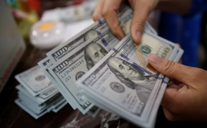 O‘zbekistonda dollar kursi tushishda davom etmoqda