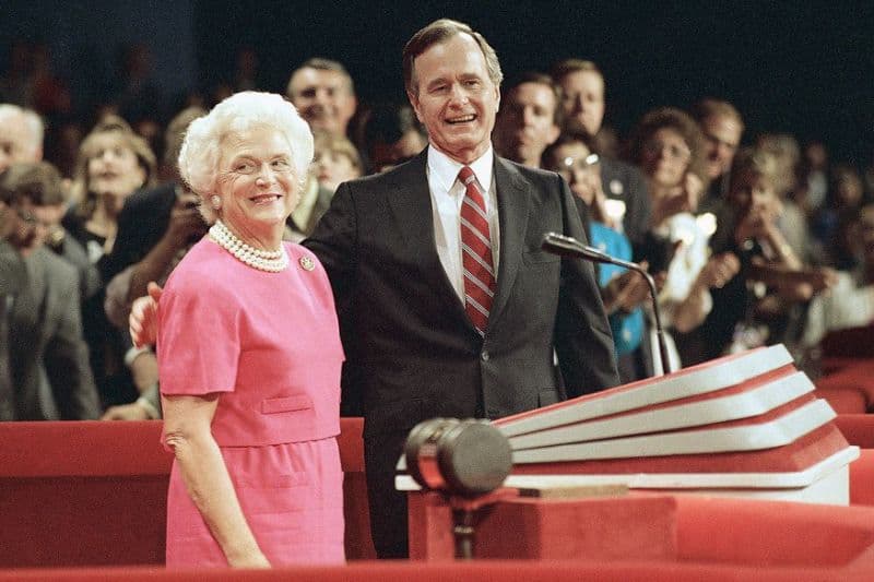 AQShning sobiq birinchi xonimi Barbara Bush hayotdan ko‘z yumdi