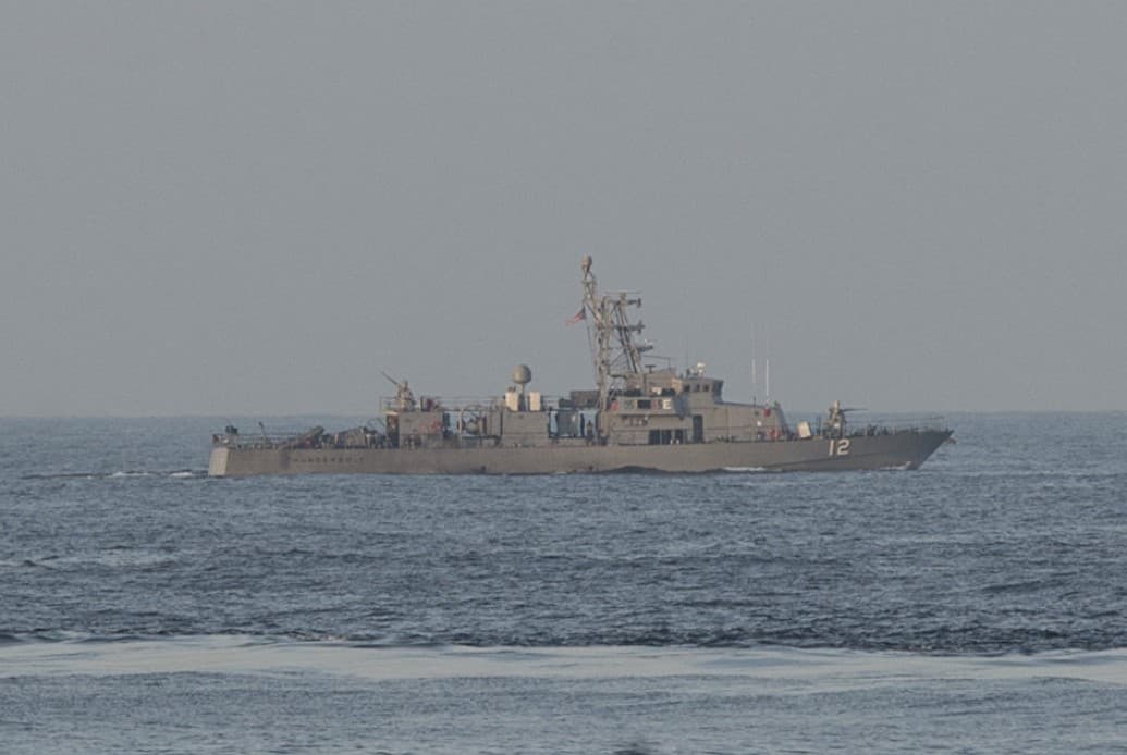 Eron Fors ko‘rfaziga AQShning kimyoviy moddalar ortilgan kemasi kelganini ma'lum qildi 