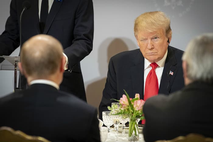Putin va Tramp Parijda muloqot o‘tkazishini istashmadi, biroq ular ko‘rishishdi