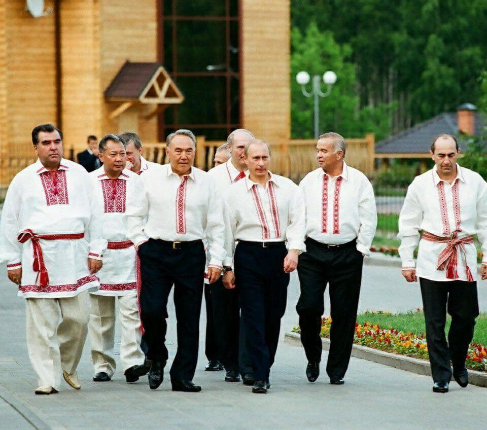Putin: Islom Karimov menga ismimni aytib, “sen” deb murojaat qilardi