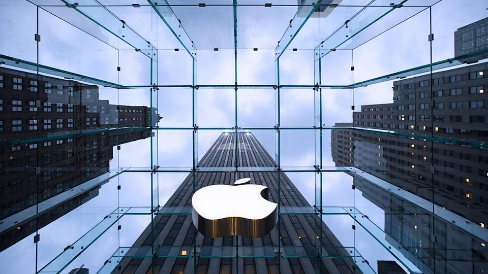 Apple butunlay shishali iPhone’ga patent oldi