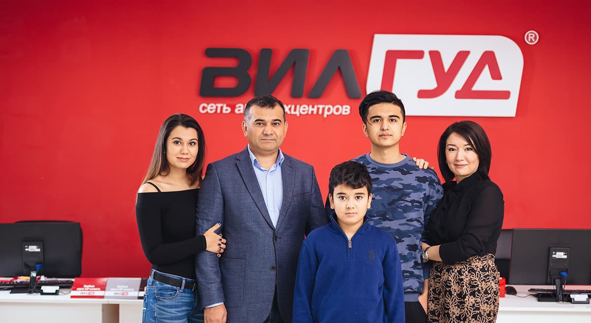 Bolalarda tadbirkorlik qobiliyati qanday rivojlantiriladi: biznesmen o‘zbek oilasidan 4 maslahat