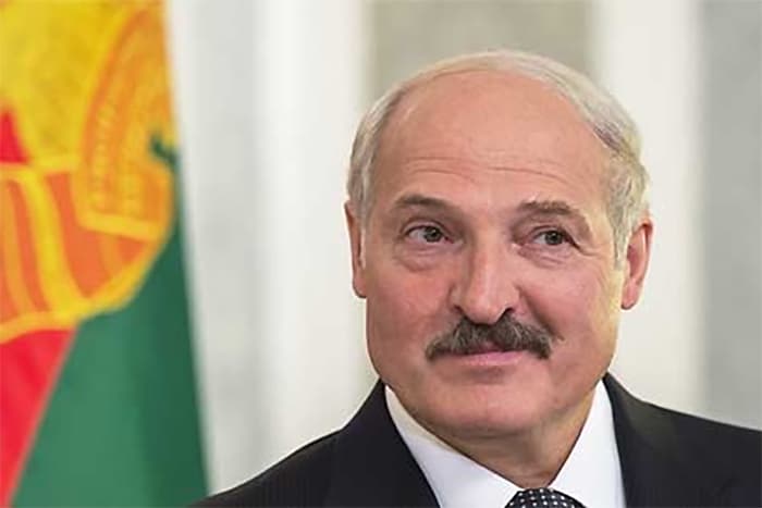Lukashenko Armaniston xalqiga «juda berilib ketmaslikni» tavsiya etdi