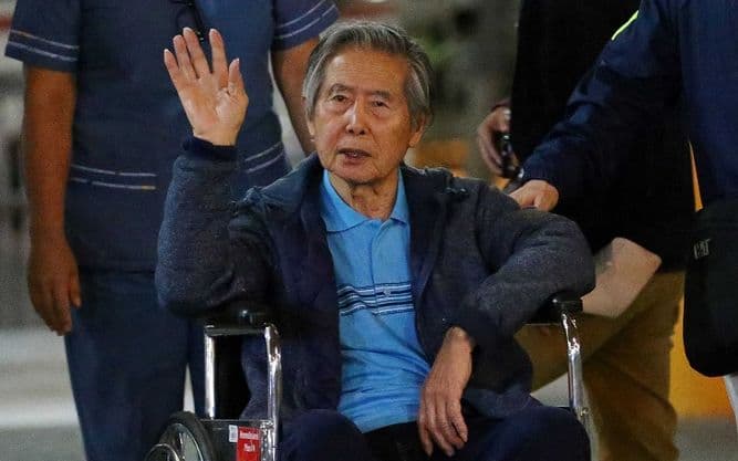 Peruda Alberto Fuximori shifoxonaga yotqizildi