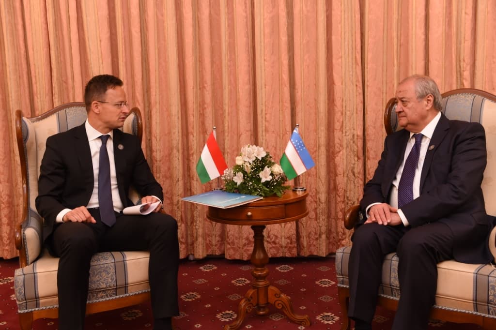 Abdulaziz Komilov Dushanbeda Piter Siyyarto bilan muzokaralar o‘tkazdi