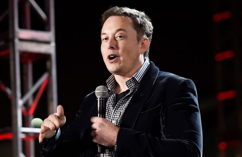 Tesla aksiyadorlari Ilon Maskni sudga berishdi