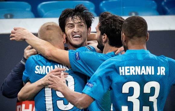 Yevropa ligasi. Azmunning dubli "Zenit"ni keyingi bosqichga olib chiqdi, "Arsenal" BATEga imkon qoldirmadi va boshqa natijalar