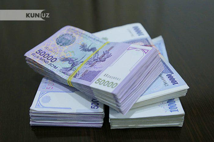 В Узбекистане снова повысят зарплаты учителям и врачам 