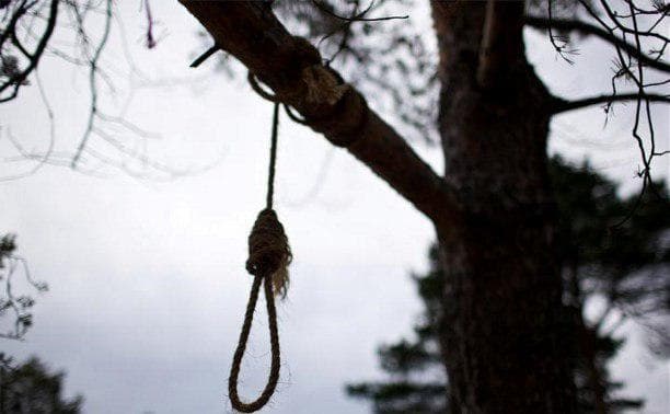 O‘zbekiston fuqarosi Bodrumda osilgan holda topildi