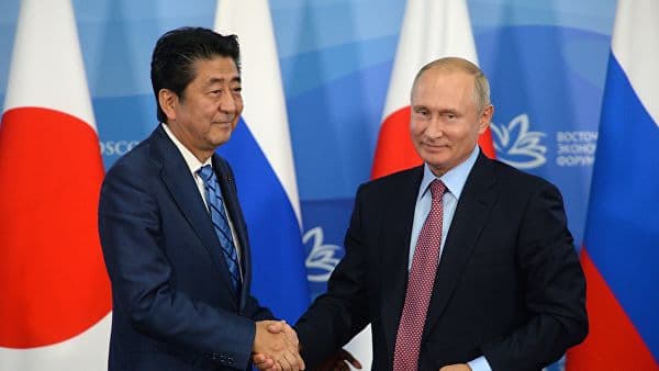 Ekspert Putin va Abe Xokkaydo orolida Rossiya bazalari joylashtirilishini muhokama qilishlari mumkinligini aytdi