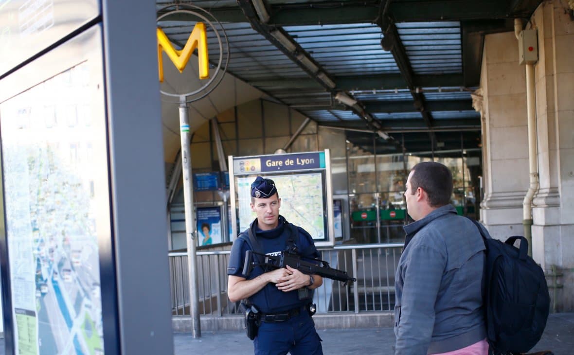 Parij metrosida kislotadan foydalanib hujum uyushtirildi