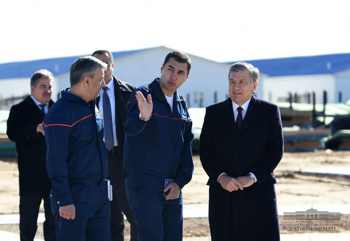 Шавкат Мирзиёев посетил завод, после открытия которого снизится себестоимость бензина