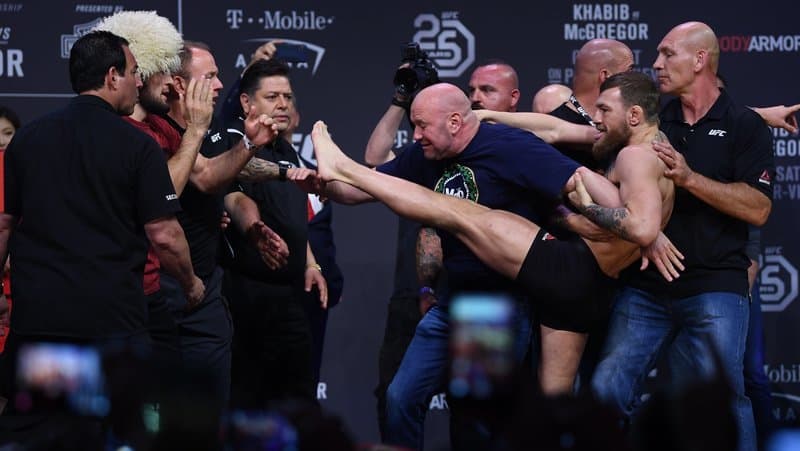 UFC rahbari Nurmagomedov va Makgregorning navbatdagi raqiblarini ma'lum qildi