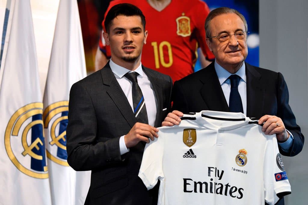 Foto: «Real» yangi futbolchisini tanishtirdi