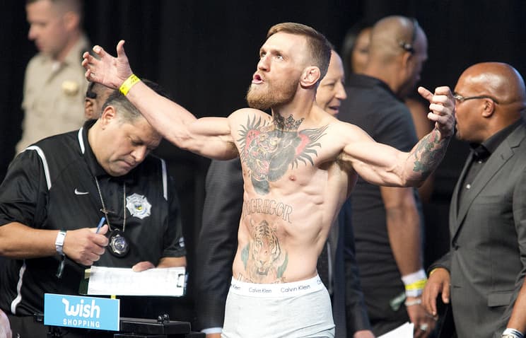 Makgregor UFC jangchilari avtobusiga hujum qildi, avtobus ichida Nurmagomedov ham bo‘lgan (video)