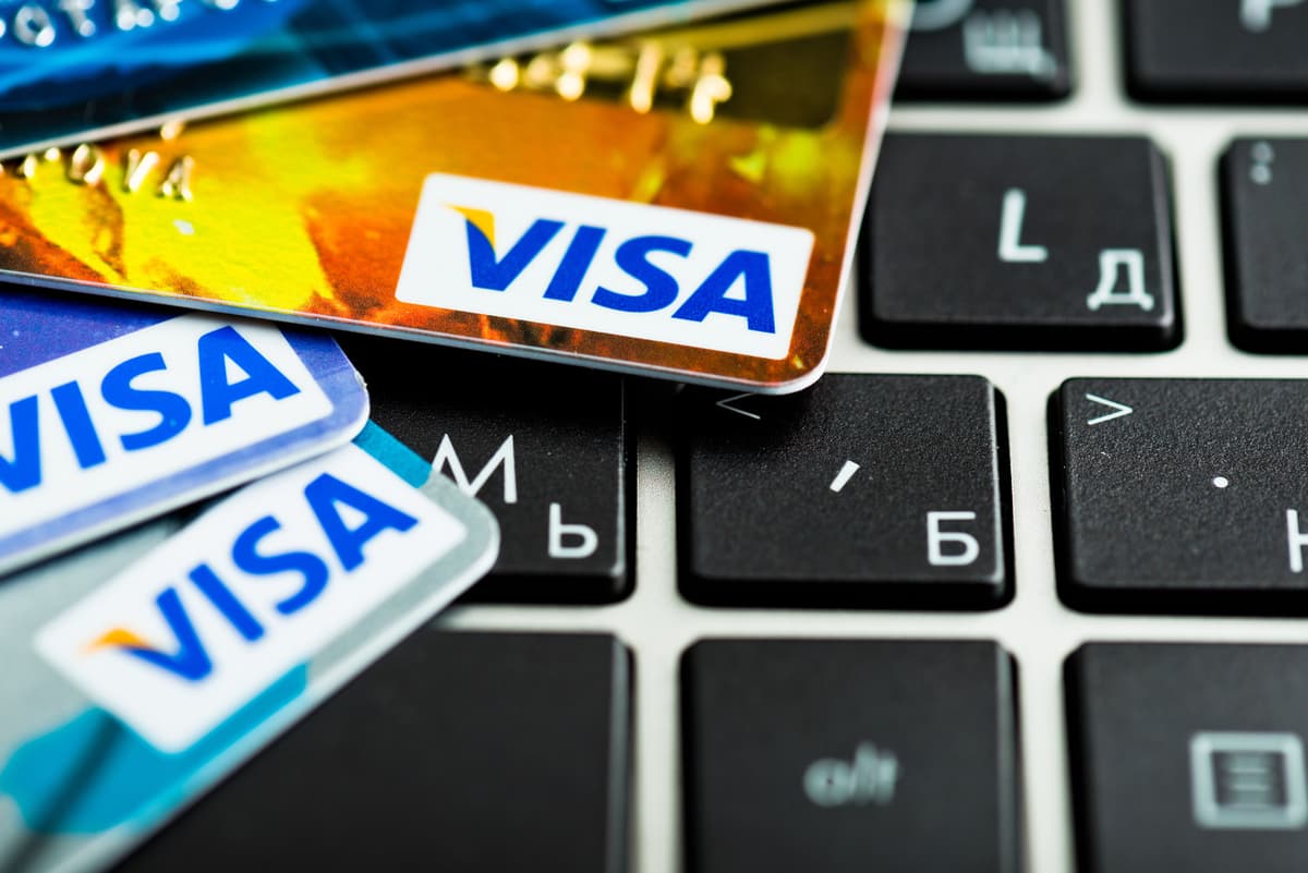 Visa kartalar ishidagi ommaviy nosozlikka izoh berdi