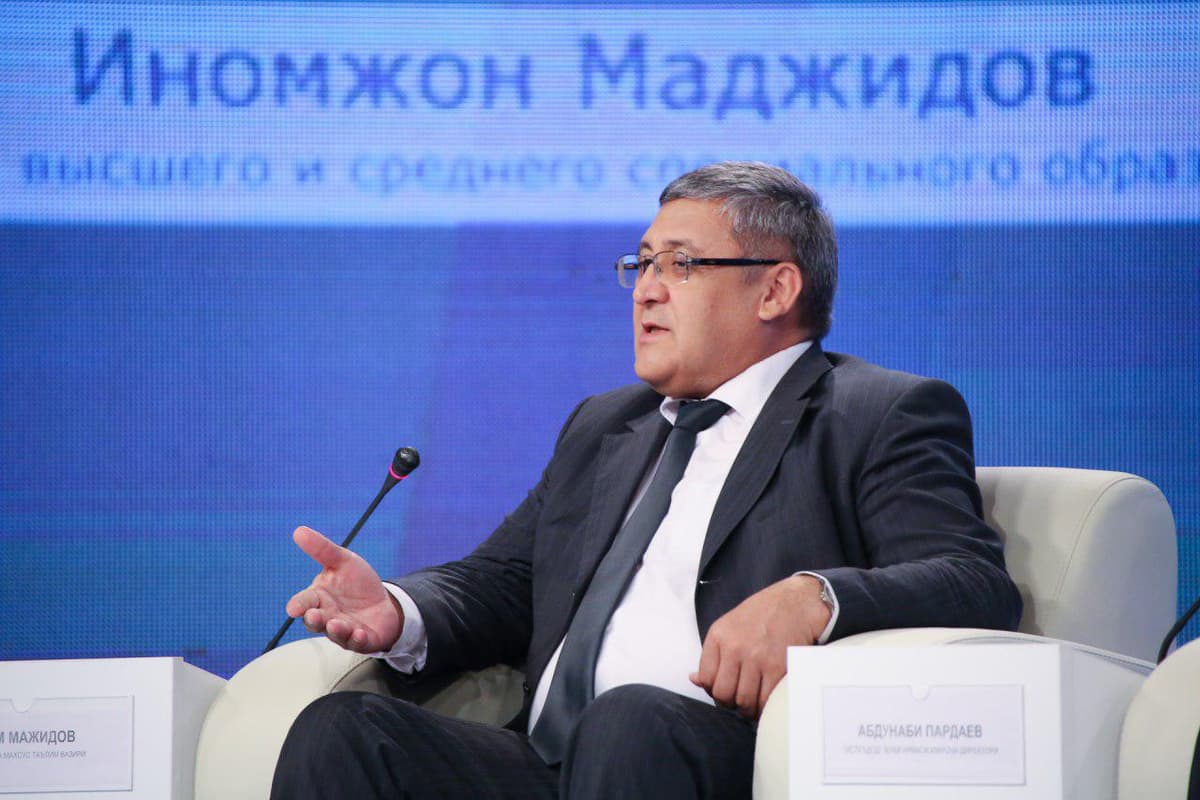 Олий ва ўрта-махсус таълим вазири абитуриентларга маслаҳат берди