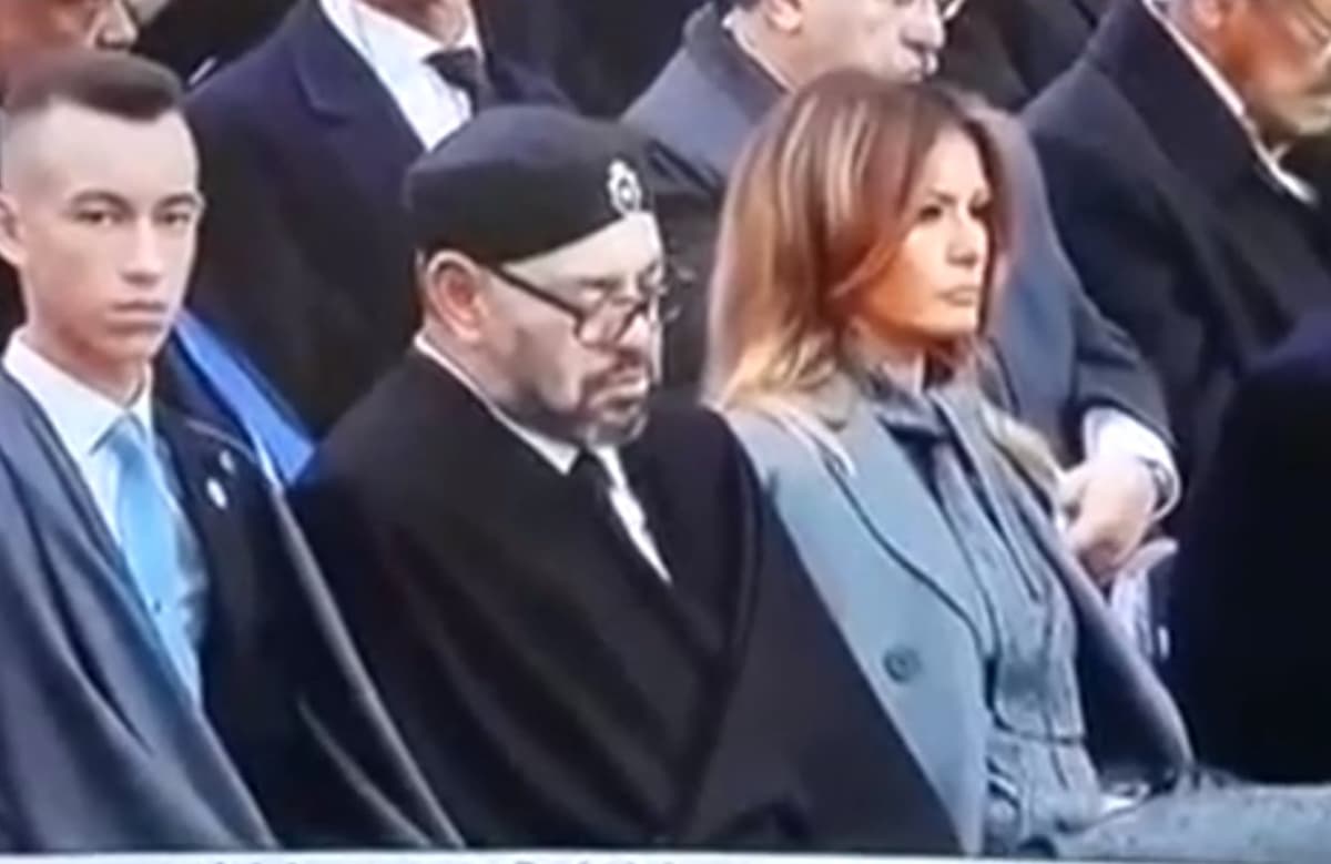 Marokash qiroli Fransiya prezidenti nutqi vaqtida mudrab qoldi (video) 
