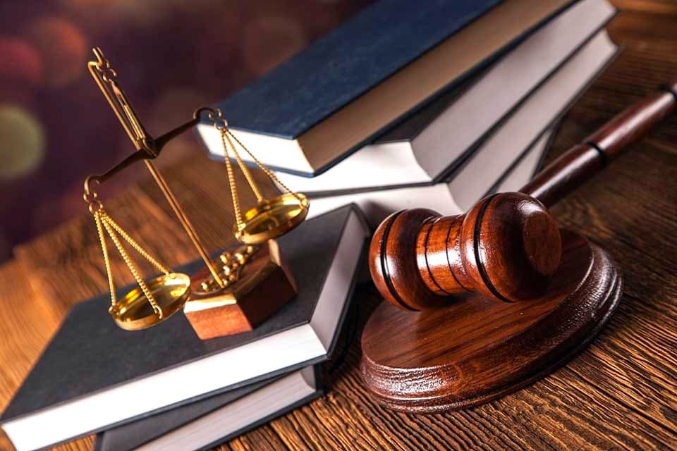 ​O‘zbekistonda aybsizlik prezumpsiyasiga putur yetmayaptimi? Bosh prokuratura javob berdi