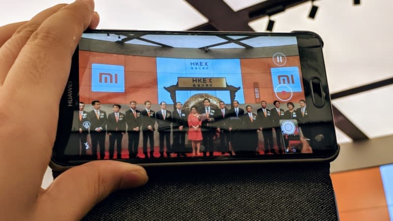 Xiaomi Ҳонконг биржасида илк IPO савдоларини ўтказди