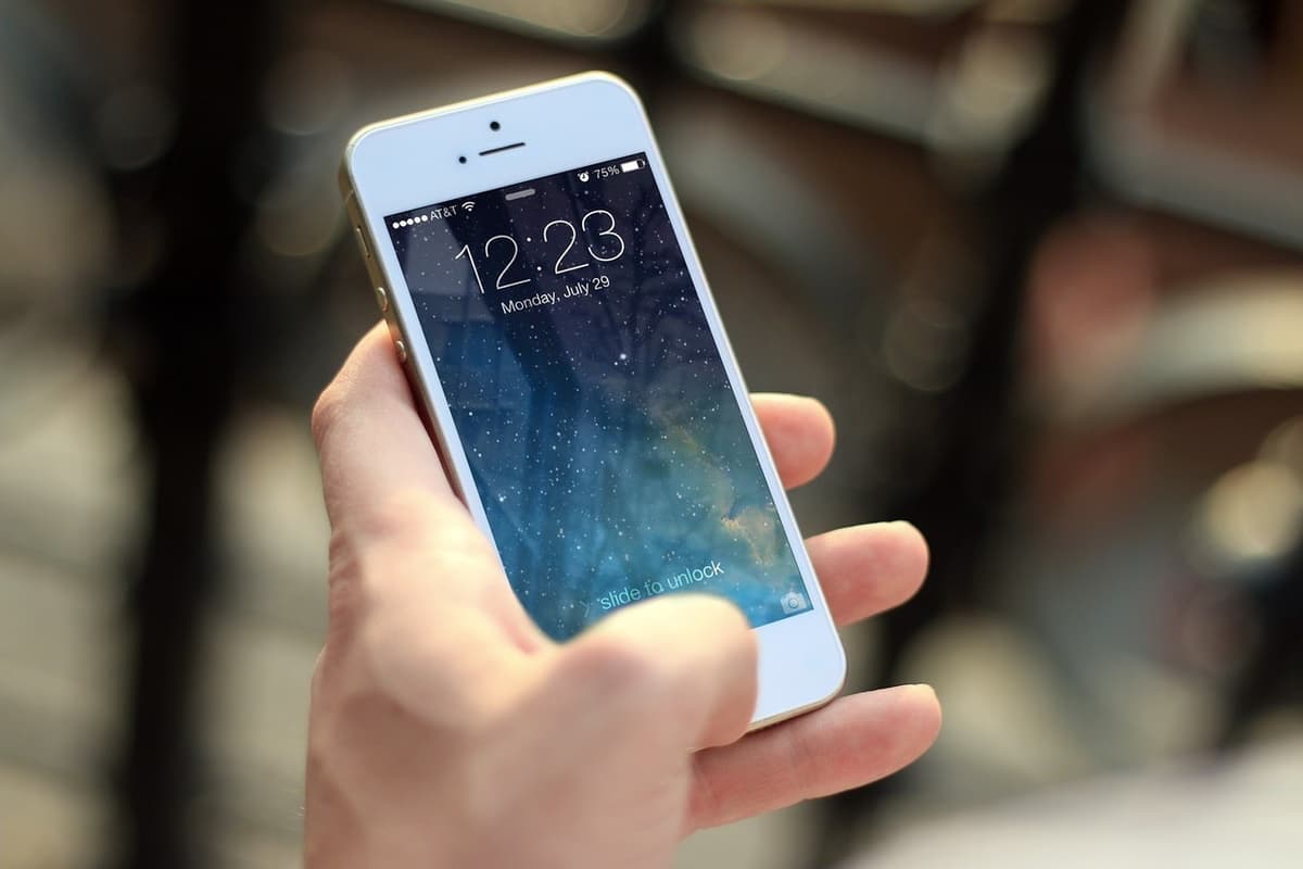 Apple ayfon uchun “o‘q o‘tkazmas” oynani patentladi