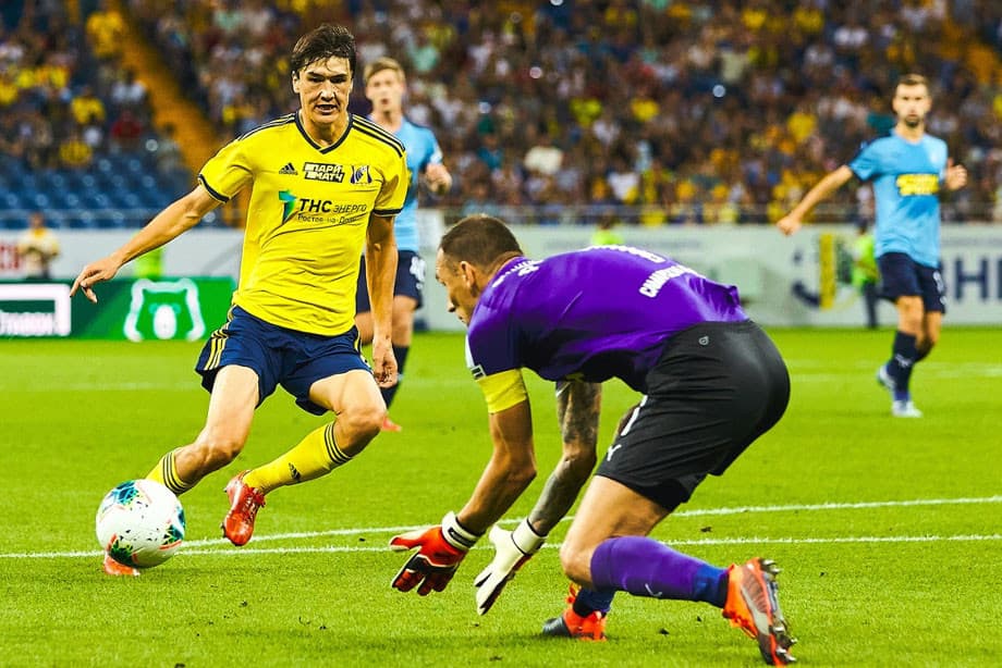 Shomurodov yangi mavsumdagi 5ta o‘yindan 4tasida «Rostov»ning eng yaxshi futbolchisi bo‘ldi