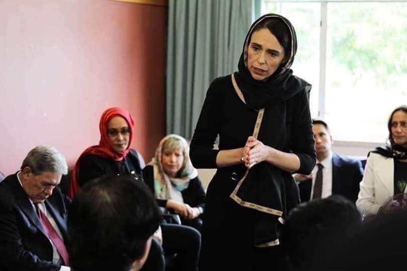 Yangi Zelandiya bosh vaziri musulmonlar jamiyati yetakchilari bilan uchrashdi