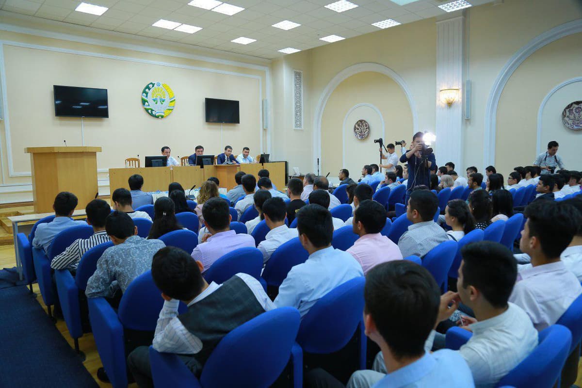 «Biznes-ekspress»: 19 yoshida korxona ochgan qiz va mehmonxona biznesi haqida 