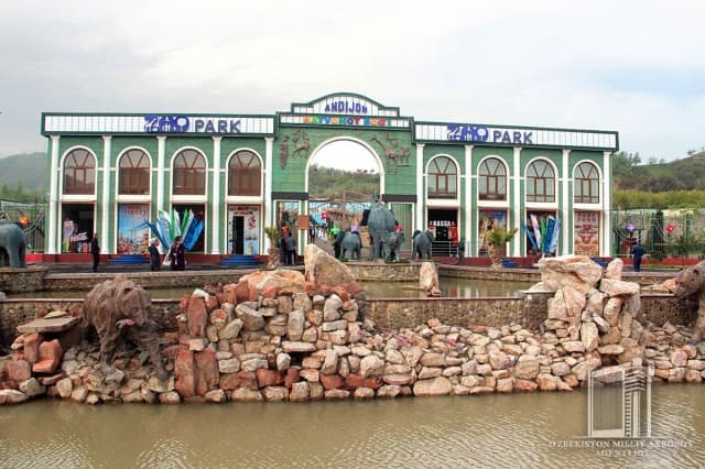 A new zoo opens in Andijan