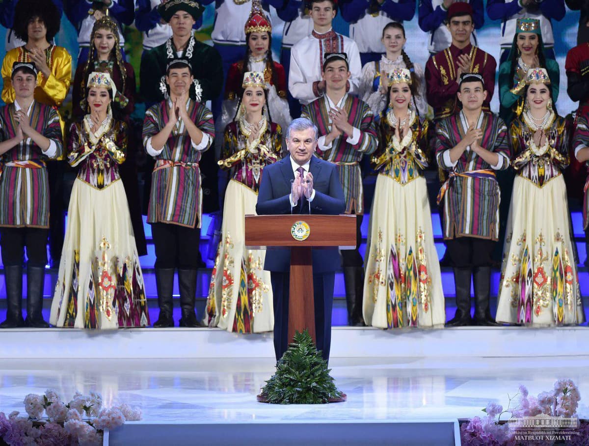 Shavkat Mirziyoyev o‘zbekistonliklarni Navro‘z bayrami bilan tabrikladi