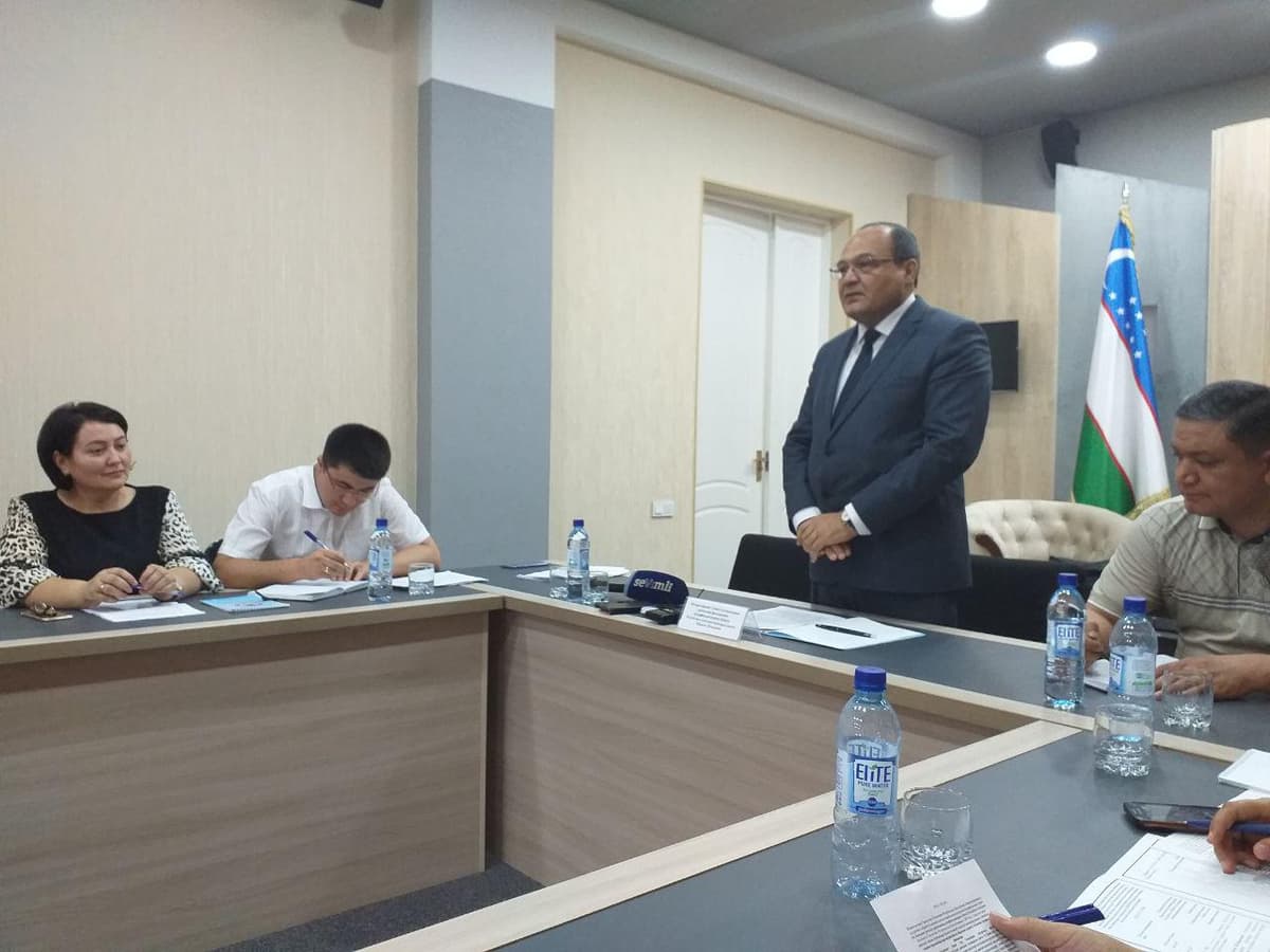 «Hokimga mahalla raisini bo‘shatishga kim huquq berdi?» - Prezident farmoni ijrosi yuzasidan brifing o‘tkazildi