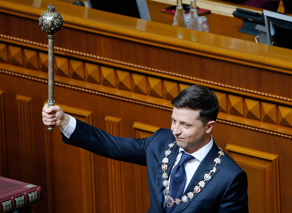 Zelenskiyning nutqidan so‘ng Ukraina xavfsizlik xizmati rahbari va Mudofaa vaziri iste'foga chiqdi