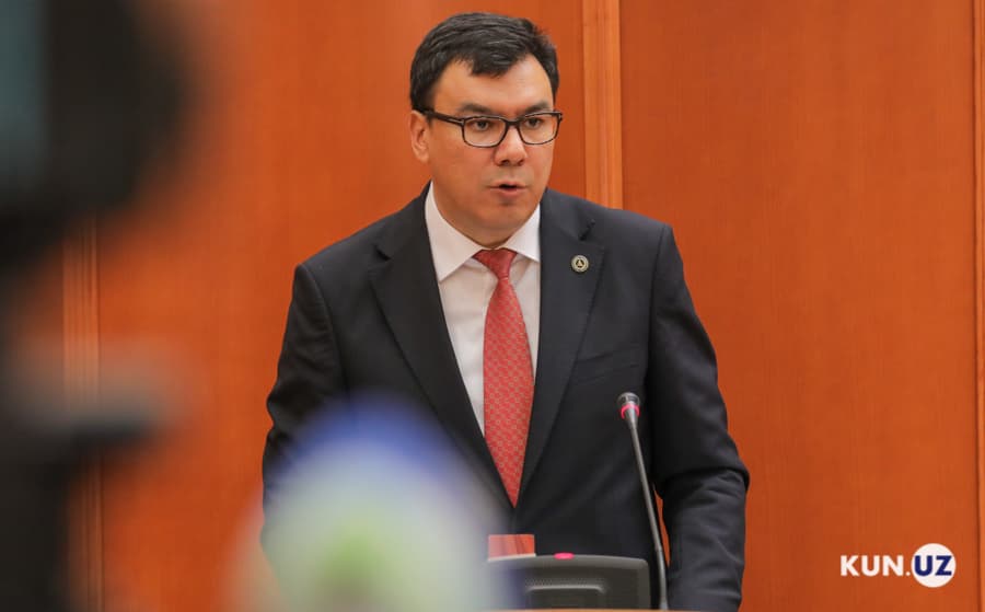 Aziz Abduhakimov: «Maktablarga ko‘maklashish o‘ziga xos milliy harakatga aylandi»